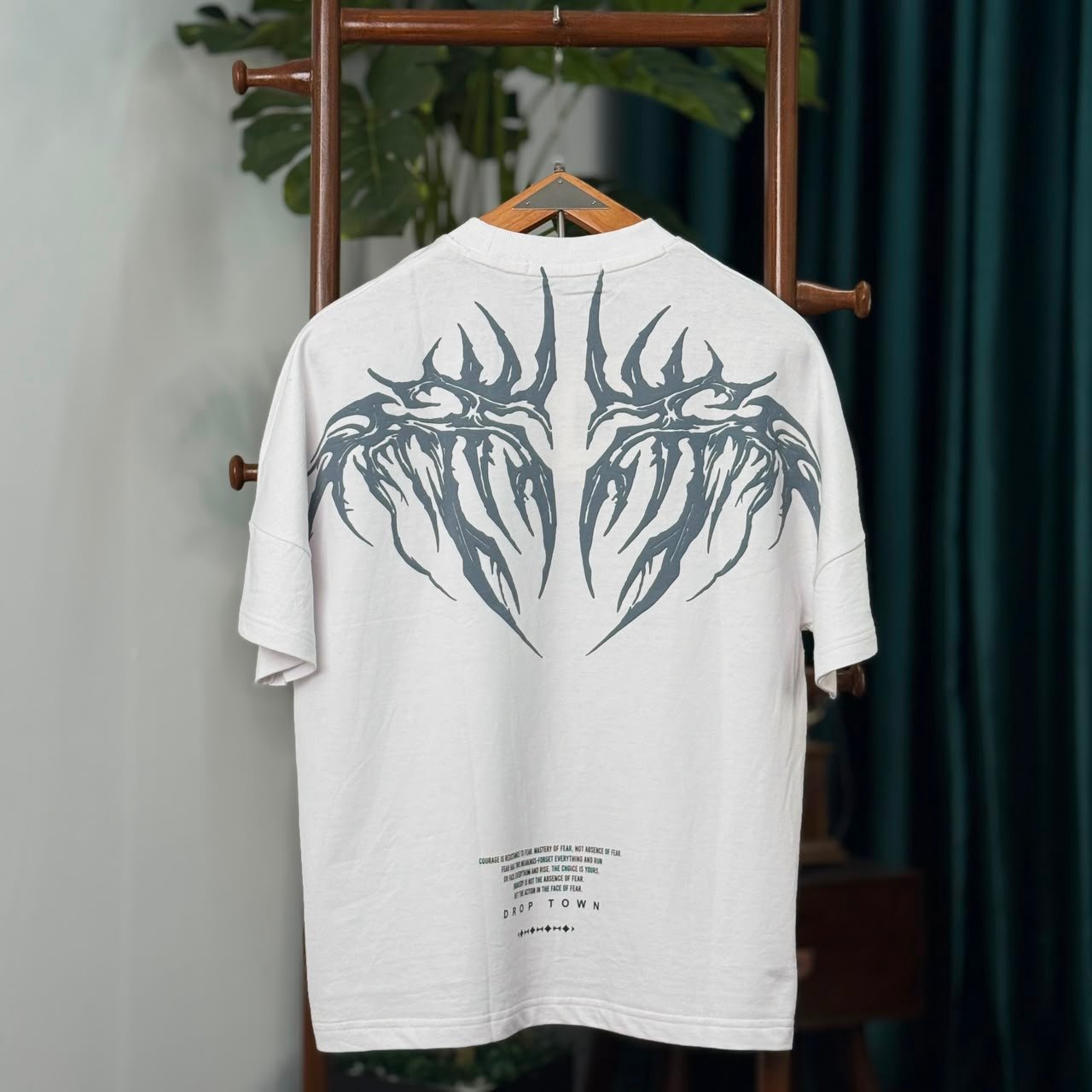 GRAPHIC OVERSIZED T-SHIRT